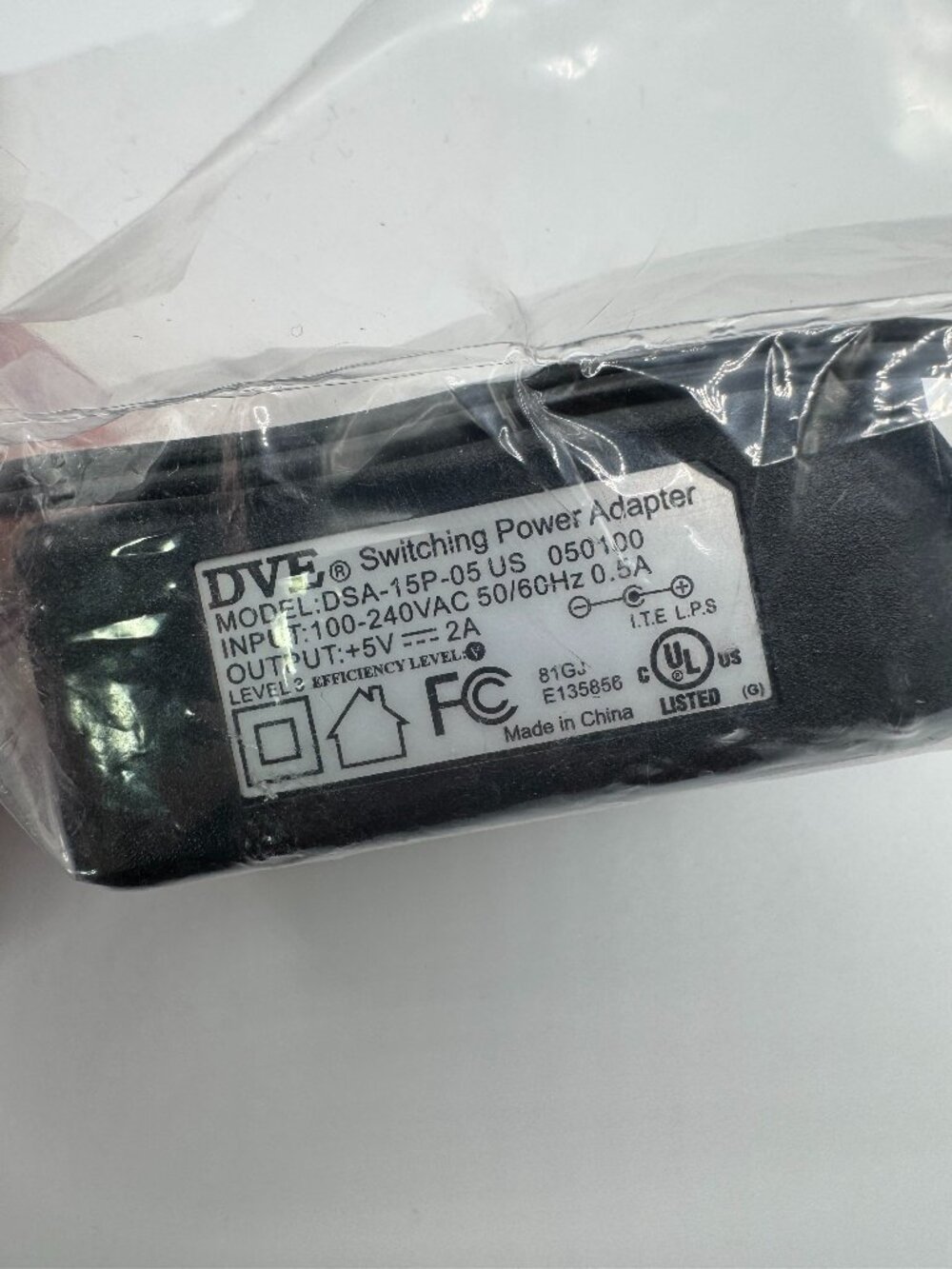 NEW Genuine 12.5W DVE Switching AC Adapter +5V 2A DSA-15P-05 US 050100